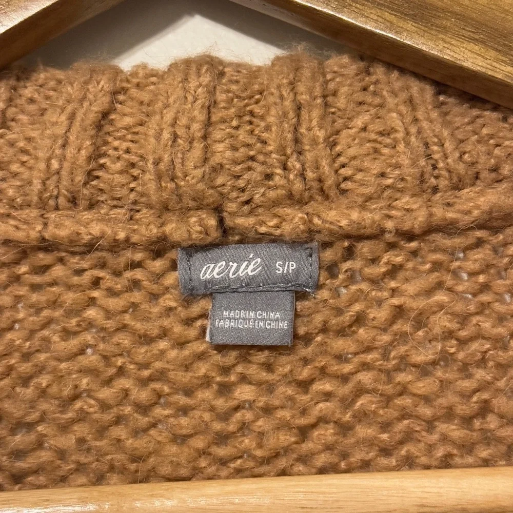 Aerie Oversized Crewneck Sweater Size Small Brown Tan Wool Blend Chunky Knit